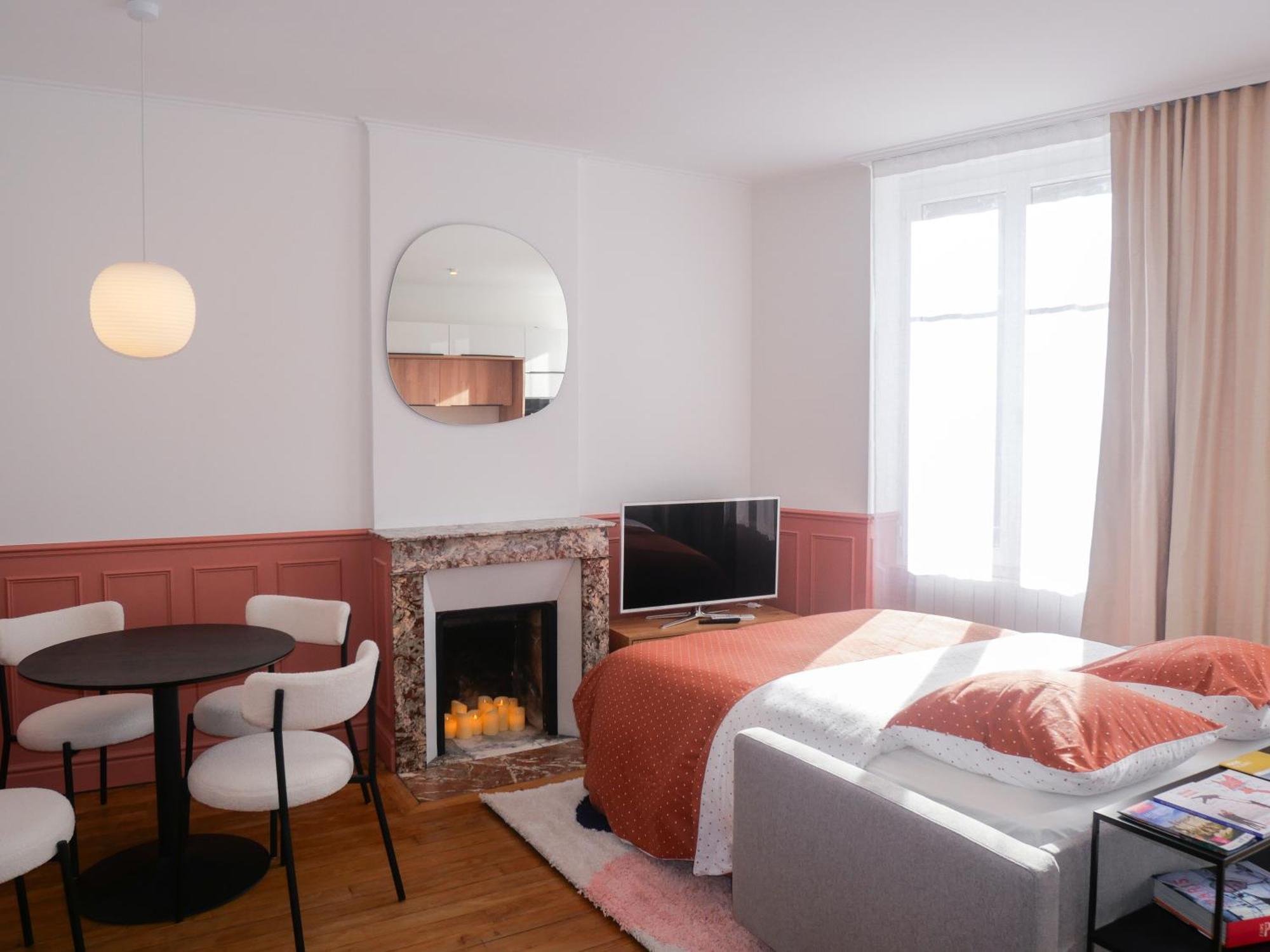 Ferienwohnung Douceur Et Elegance A Orléans Exterior foto
